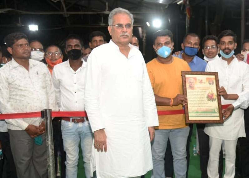 रायपुर : मुख्यमंत्री से छत्तीसगढ़ रजक समाज महासंघ के प्रतिनिधि मंडल ने की मुलाकात