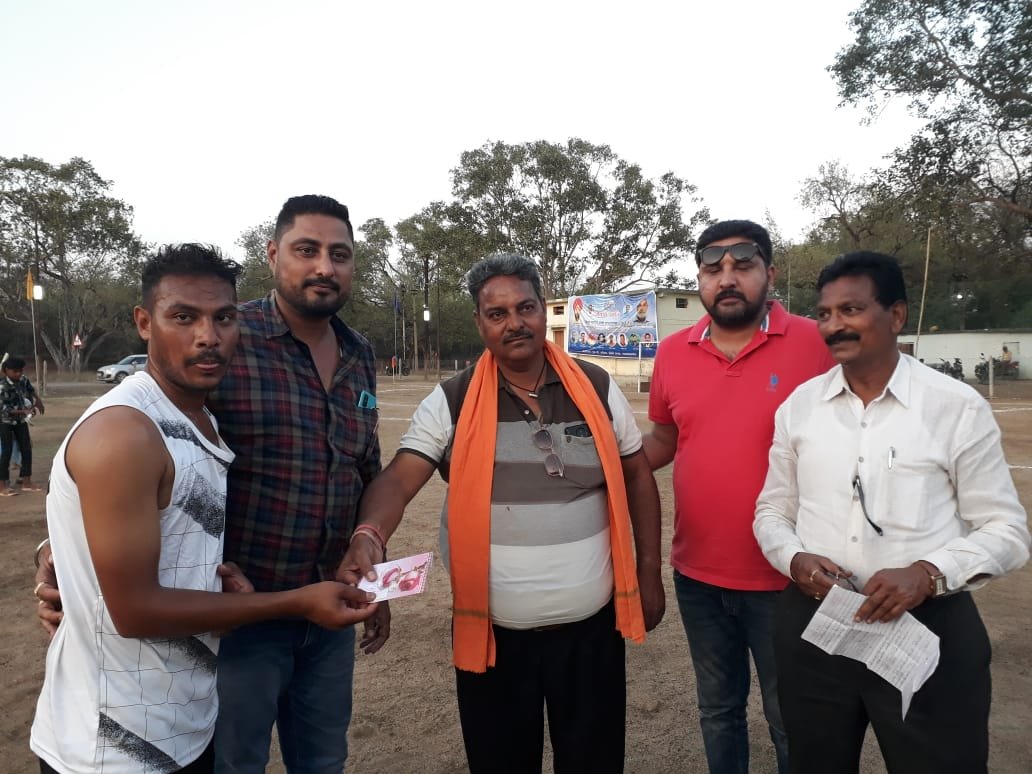 राजनांदगांव : ग्रेवाल हाकी प्रतियोगिता का दूसरा दिन स्वस्ति क्लब सिटी क्लब एवं यूथ क्लब ने अपने.अपने मैच जीते