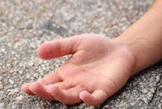 मुरूम खदान में पत्थरों के बीच दबा मासूम, 2 दिन से था लापता, हुई मौत