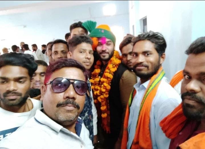 भाजयुमो जिलाध्यक्ष मोनू बहादुर सिंह का प्रथम नगर आगमन कार्यकर्ताओं ने किया भव्य स्वागत