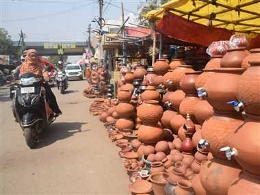 गर्मी आते ही बढ़ी मटके की मांग