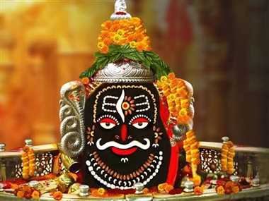 11 पंडितों के शंखनाद, मंत्रोच्चार के साथ आज निकलेगी महाकाल की शोभायात्रा