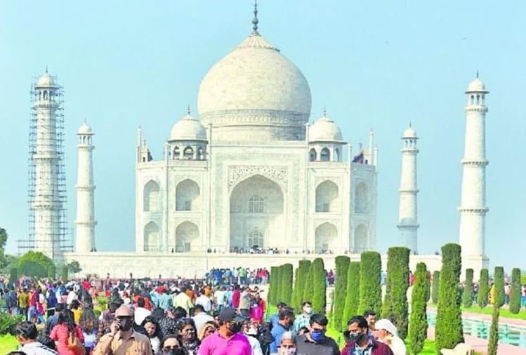 महिला दिवस पर तोहफा: आठ मार्च को ताजमहल समेत सभी स्मारकों में निशुल्क प्रवेश कर सकेंगी महिलाएं