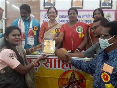 नारी शक्ति का सम्मान, अतिथियों ने किया सलाम
