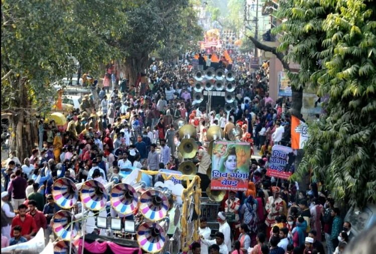आनंद और आह्वान अखाड़े की पेशवाई आज, अलग-अलग समय पर निकलेगी भव्य यात्रा
