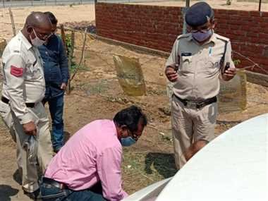बीयर की बोतल और चाकू से युवक की जघन्य हत्या