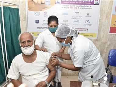 दूसरे चरण के पहले दिन 167 लोगों ने लगवाया टीका