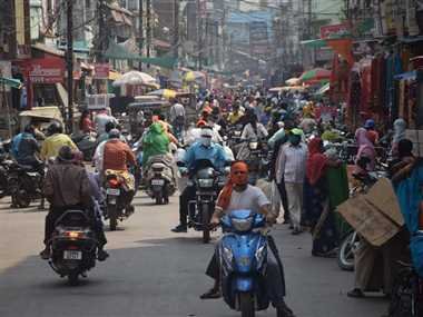 मास्क और दो गज की दूरी, जिंदगी रहेगी पूरी