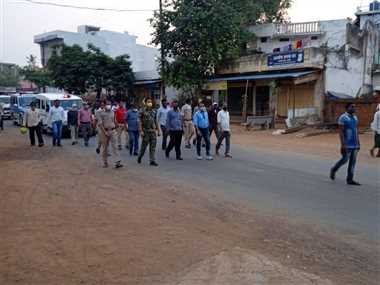 गंडई-पंडरिया में निकाला गया फ्लैग मार्च