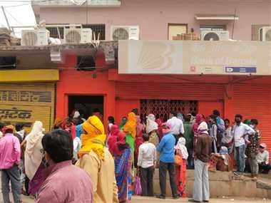 तेजी से फैल रहा संक्रमण, दो दिन में भर जाएंगे कोविड केयर सेंटर के बेड