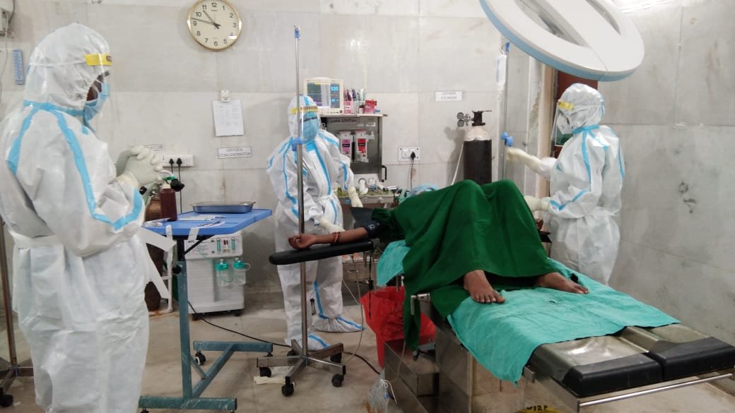 रायपुर : ईसीटीसी में गूंजी किलकारी : कोरोना संक्रमित दो महिलाओं का हुआ सीजेरियन आपरेशन से सफल प्रसव