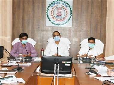 फील्ड में कार्य नहीं करने वाले अधिकारियों को किया जाएगा निलंबित