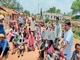 चौकी-दल्लीराजहरा मार्ग पर 6 घंटे तक डटे रहे, पहले भी ग्रामीणों ने खाद की कमी को लेकर हंगामा किया था