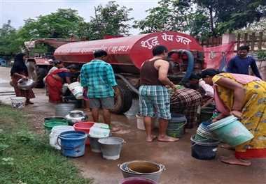 पेंड्री में नहीं मिल पा रहा है पानी