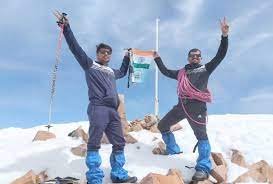 बिना प्रशिक्षण विनोद और श्याम ने फतह कर ली 6100 मीटर ऊंची यूनम चोटी