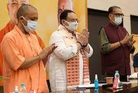सांसदों को पेठा खिलाकर कड़वाहट और मनमुटाव दूर करने की कोशिश, बैठक में नड्डा ने बताया एक्शन प्लान