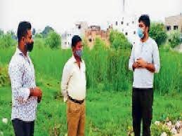 काम में लापरवाही, सफाई ठेकेदार और वार्ड प्रभारी को थमाया नोटिस