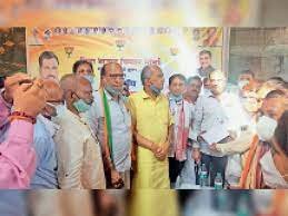 खाद-बीज की कमी, किसान मोर्चा ने दिया धरना