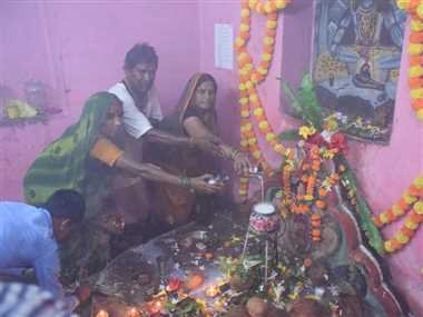 पंचमी पर नागेश्वर मंदिर में भक्तों की रही भीड़