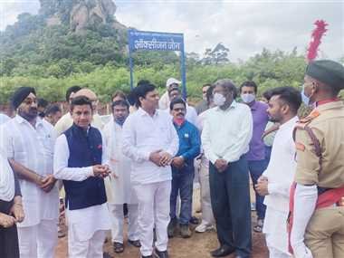 डोंगरगढ़ के नेहरू कालेज में मनाया स्थापना दिवस