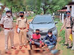 लग्जरी कार में घूमते हो गया 2 लाख पेट्रोल का कर्ज उधार चुकाने उसी पंप में 3 भाइयों ने की 6 लाख की चोरी
