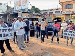 मुफ्त का मुर्गा खाओगे, ऐसे ही रोड पाओगे