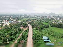 ७