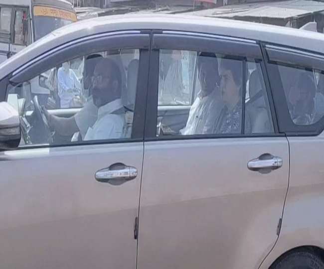 लखीमपुर खीरी पहुंची प्रियंका गांधी वाड्रा, अंतिम अरदास में शामिल होने जाएंगी तिकुनियां