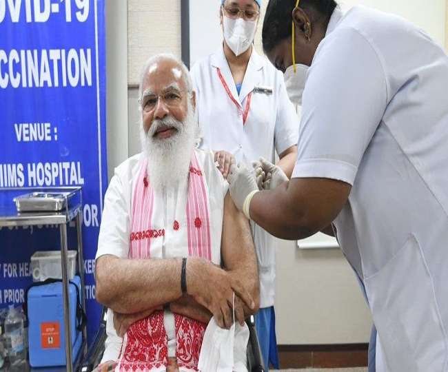महामारी से देशवासियों को सुरक्षित करने में पीएम मोदी ने निभाई अहम भूमिका