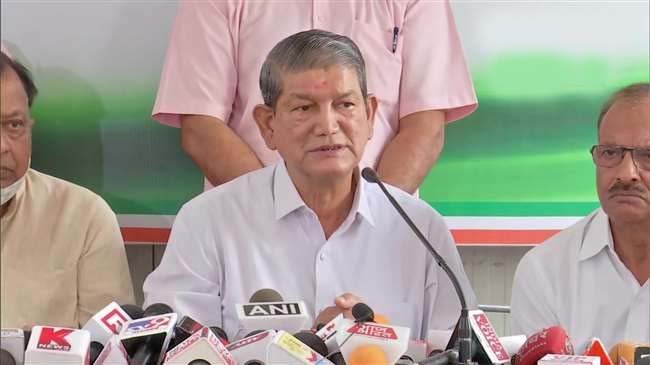हरीश रावत का अमरिंदर पर हमला, कहा- किसी का मुखौटा बन रहे कैप्‍टन, कांग्रेस ने पूरा सम्‍मान दिया