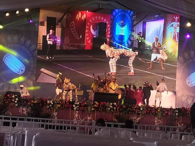 आदिवासी महोत्सव के तीसरे और अंतिम दिन कलाकारों ने मचाई धूम