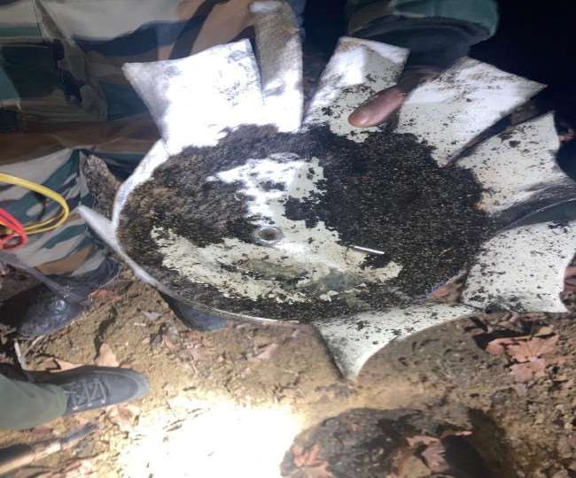 23_12_2021-ied_found_in_pulwama_22318714