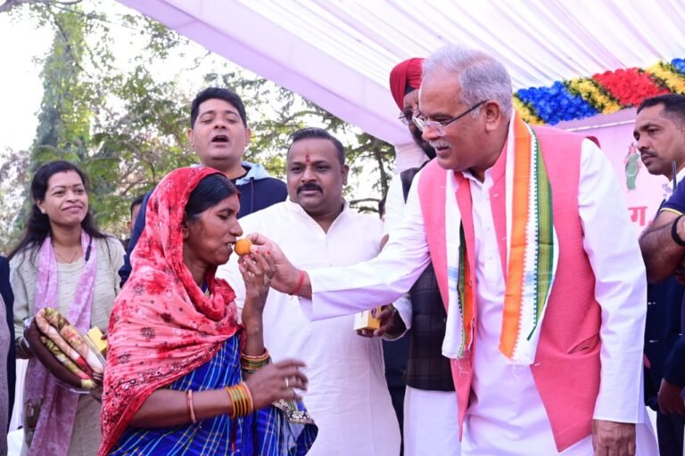 रायपुर : शिक्षा प्रोत्साहन योजना के तहत श्रमिकों के बच्चों को अब और अधिक पाठ्यक्रमों में प्रोत्साहन राशि दी जाएगी
