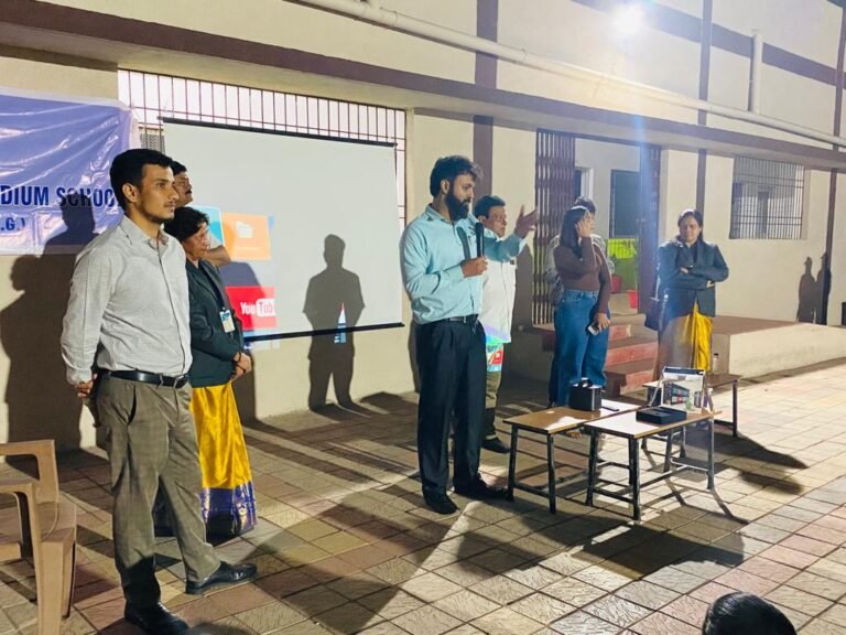 रायपुर : स्टार गैजिंग में आकाशगंगा से लेकर खगोलीय घटनाओं के प्रत्यक्षदर्शी बने सेजेस के विद्यार्थी