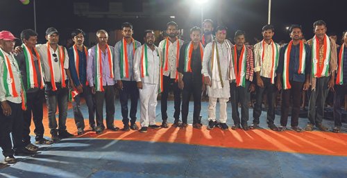 राजनांदगांव : विधायक भुनेश्वर बघेल के समक्ष युवाओं ने किया कांग्रेस प्रवेश