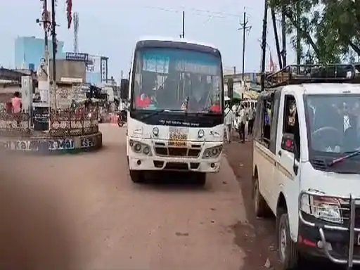 20230629095306_bus