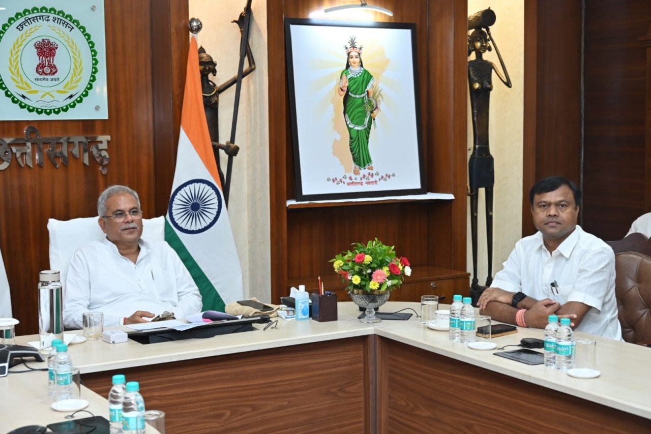 रायपुर : विकास कार्यों से निखरी सुकमा की तस्वीर, अब देर रात जाने में नहीं लगता लोगों को डर