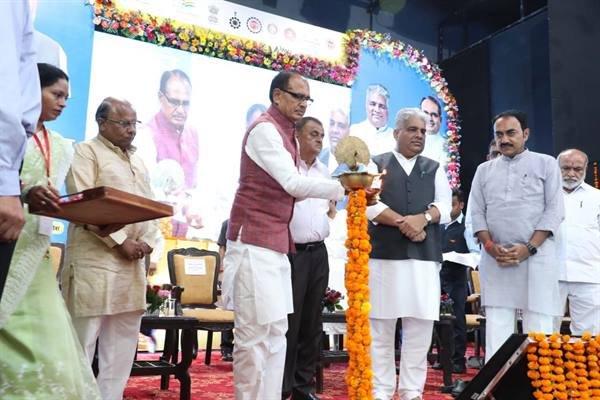 MP – युवाओं को हुनर देकर समाज की ताकत बनाना जरूरी – मुख्यमंत्री श्री चौहान