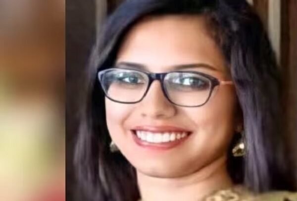 कलेक्टर-600x405