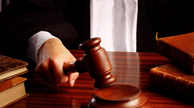 COURT-HAMMER-3.jpg