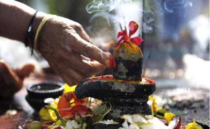 worship_of_Shiva.jpg
