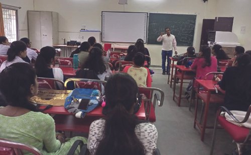 राजनांदगांव : कमला कॉलेज में वनस्पतिशास्त्र विभाग द्वारा अतिथि व्याख्यान संपन्न