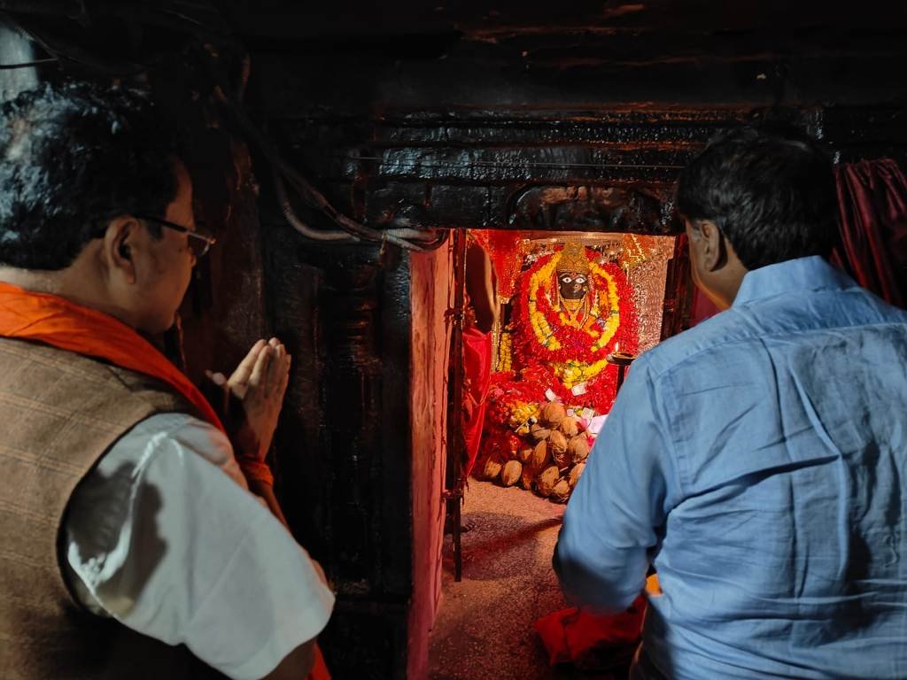 20231227163522_maa ke darshan