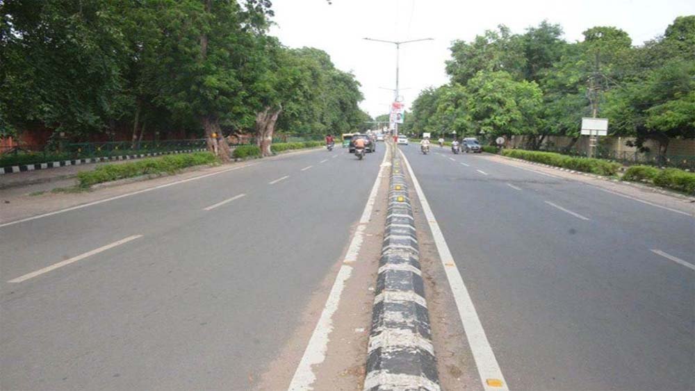 indore_road.jpg