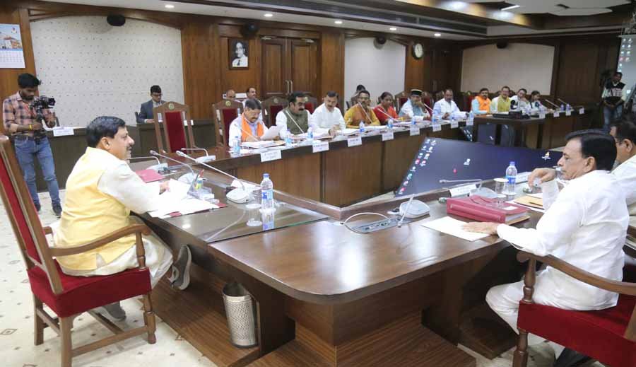 Cabinet01.jpg