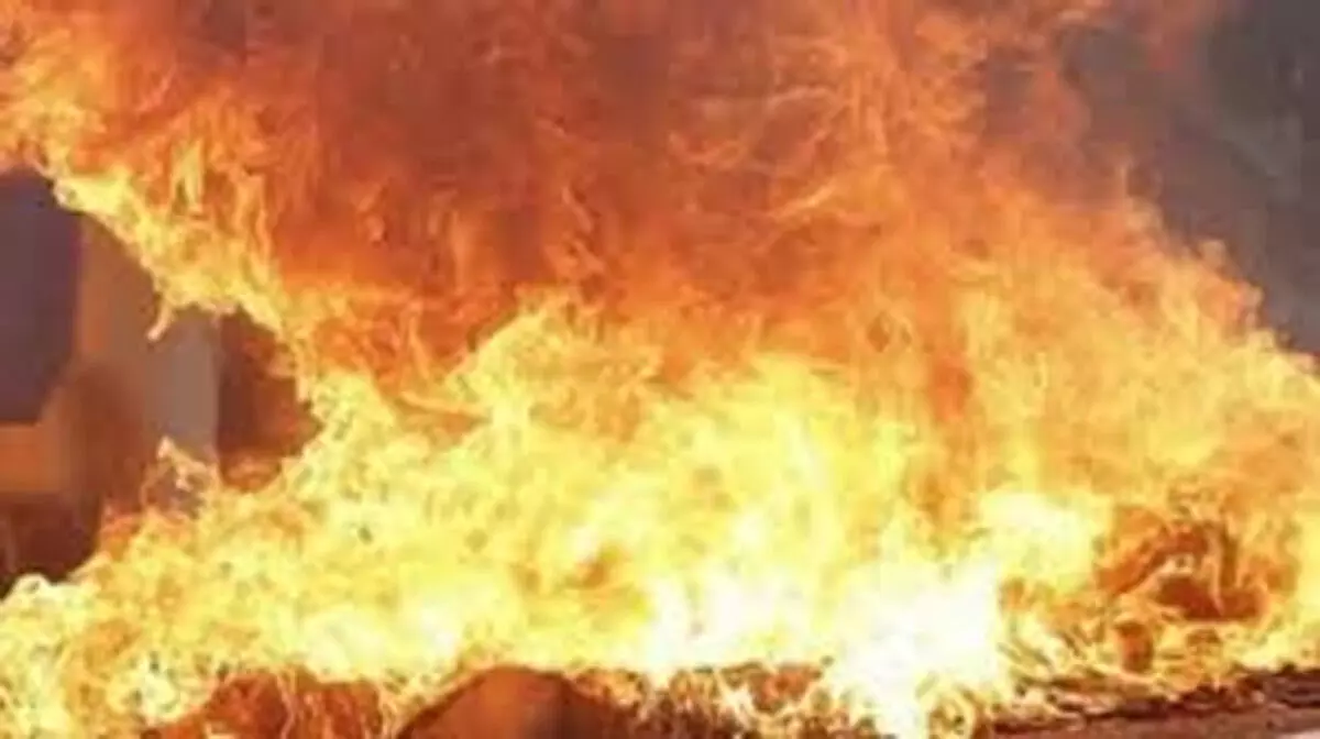 3753514-fire