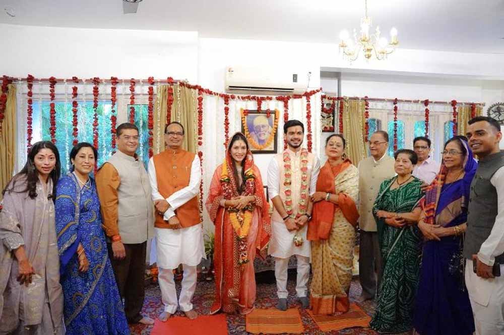 shiv-1.jpg