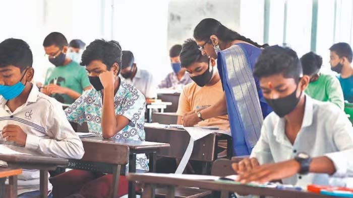 student-3.jpg