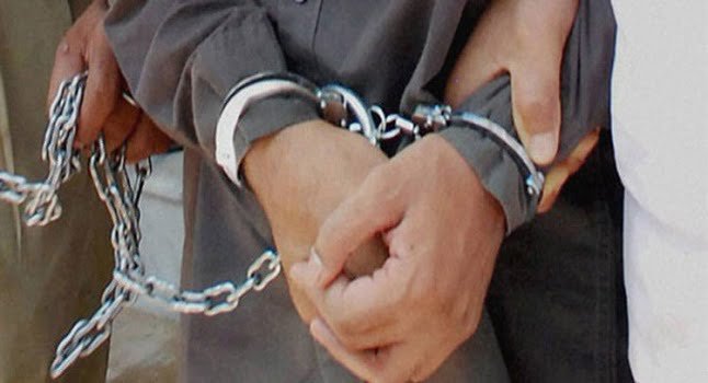 20221126145011_arrested 036