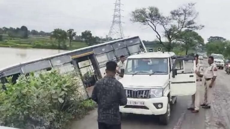 20240731163254_khet me bus
